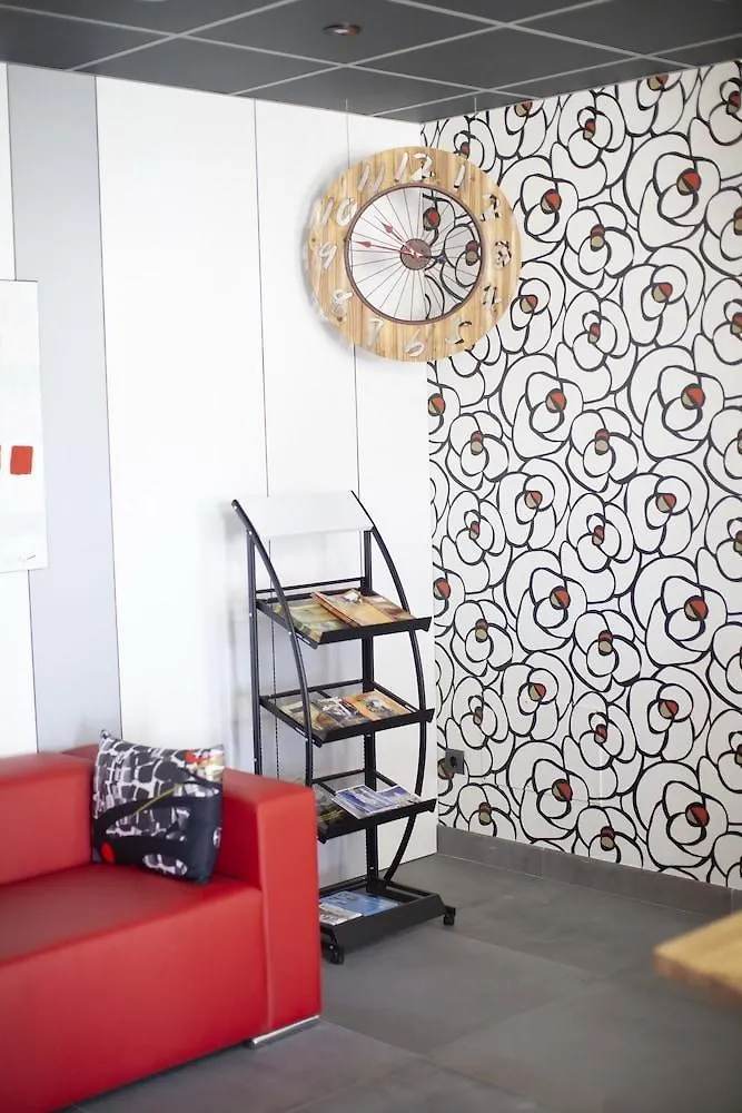 Hotel Mercedes Camargo