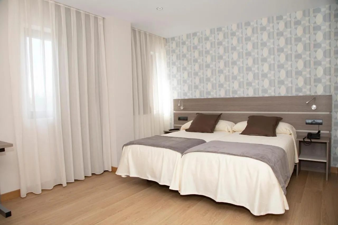 Hotel Mercedes Camargo Spain