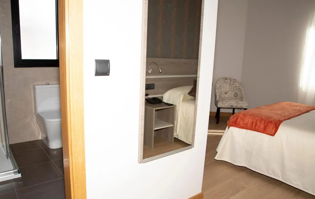 Hotel Mercedes Camargo