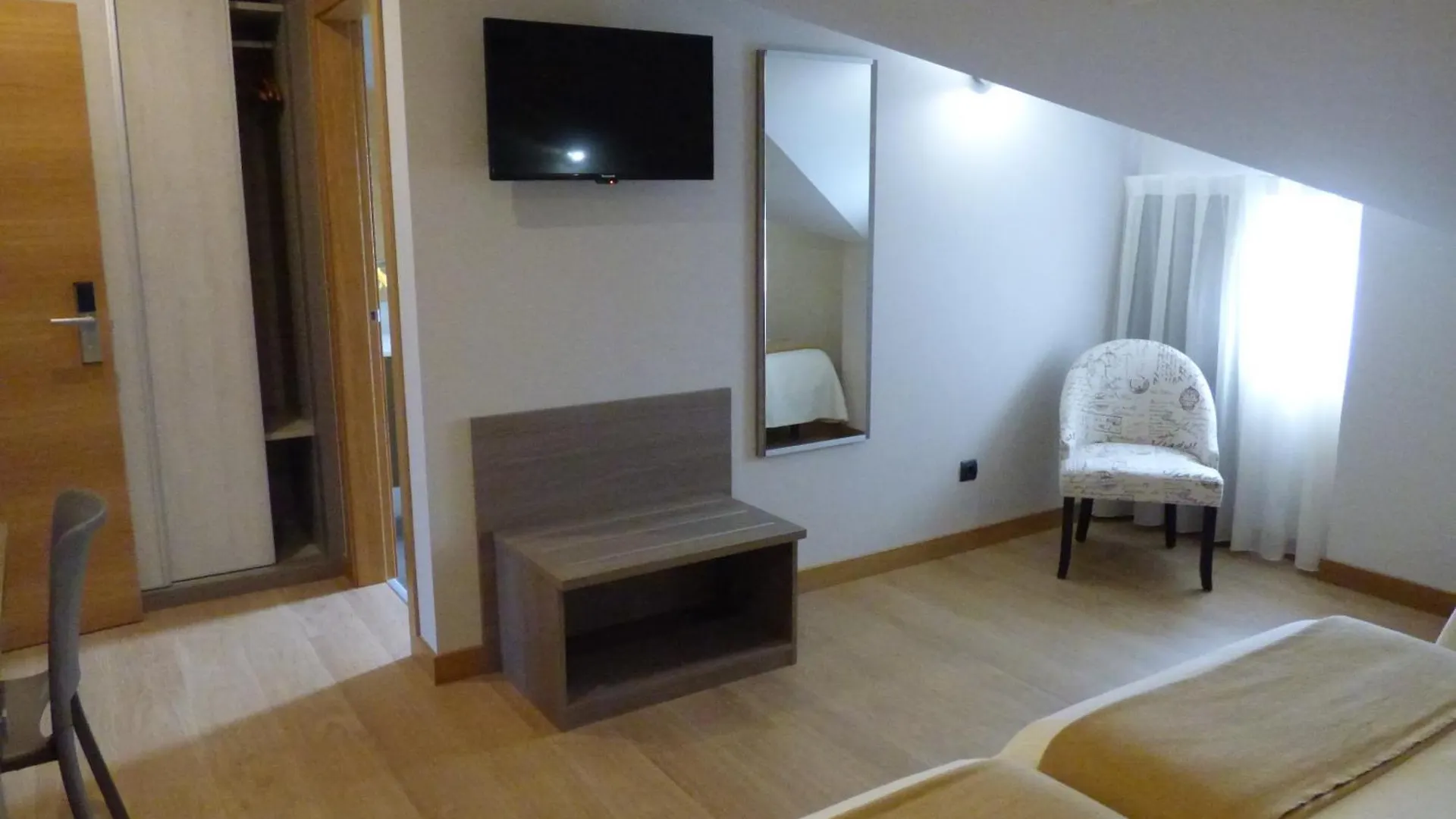 Hotel Mercedes Camargo
