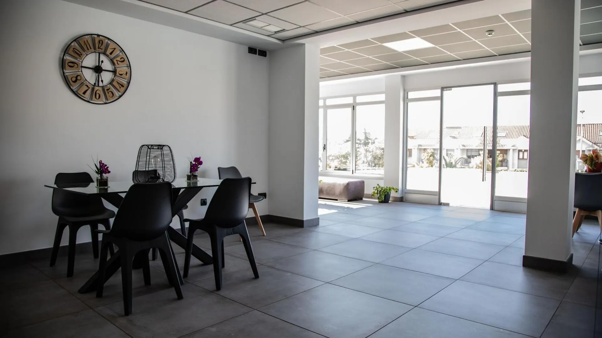 Hotel Mercedes Camargo